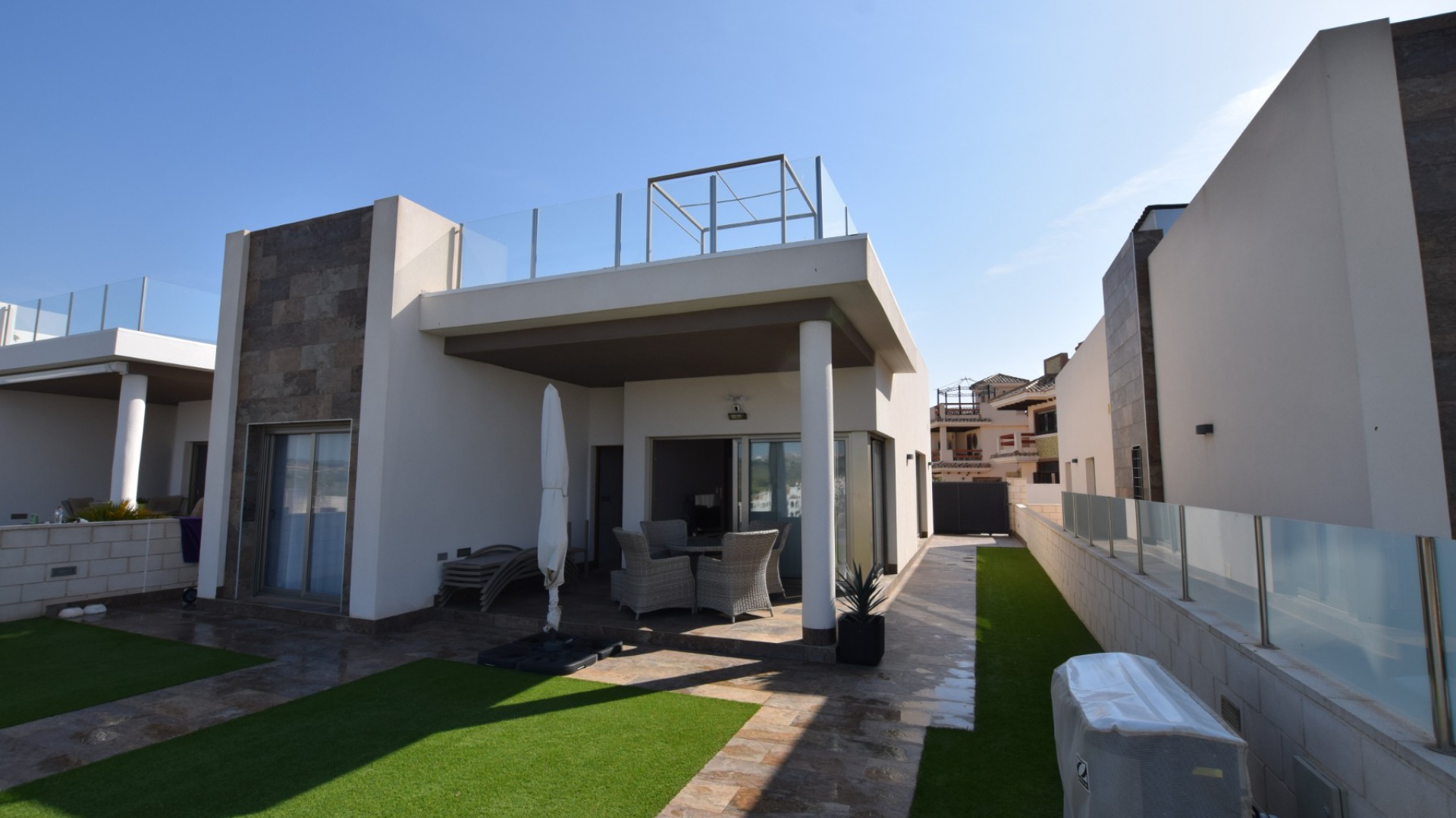 Wiederverkauf - Villa - Villamartin - Pau 8