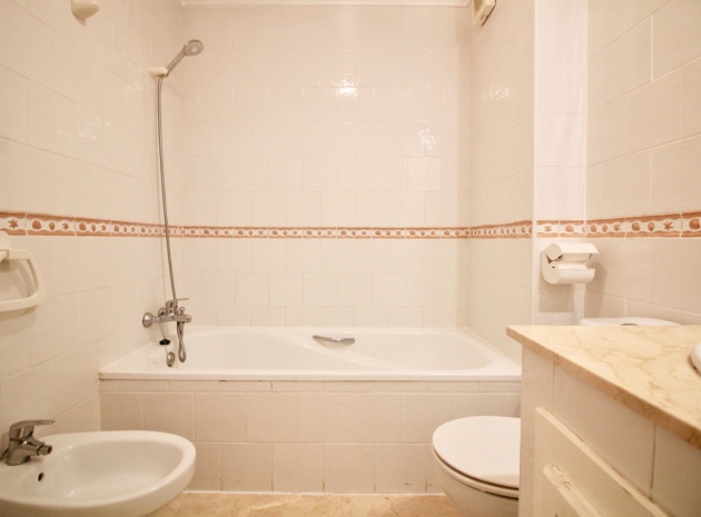 Resale - Apartment - Playa Flamenca - jumilla