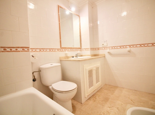 Resale - Apartment - Playa Flamenca - jumilla