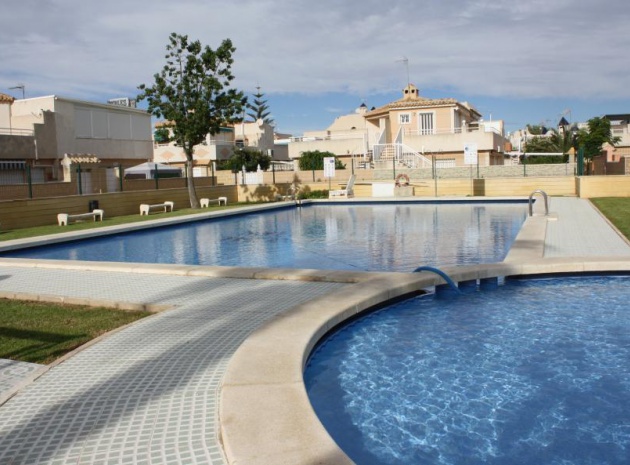 Återförsäljning - Villa - Torrevieja - res aquapark