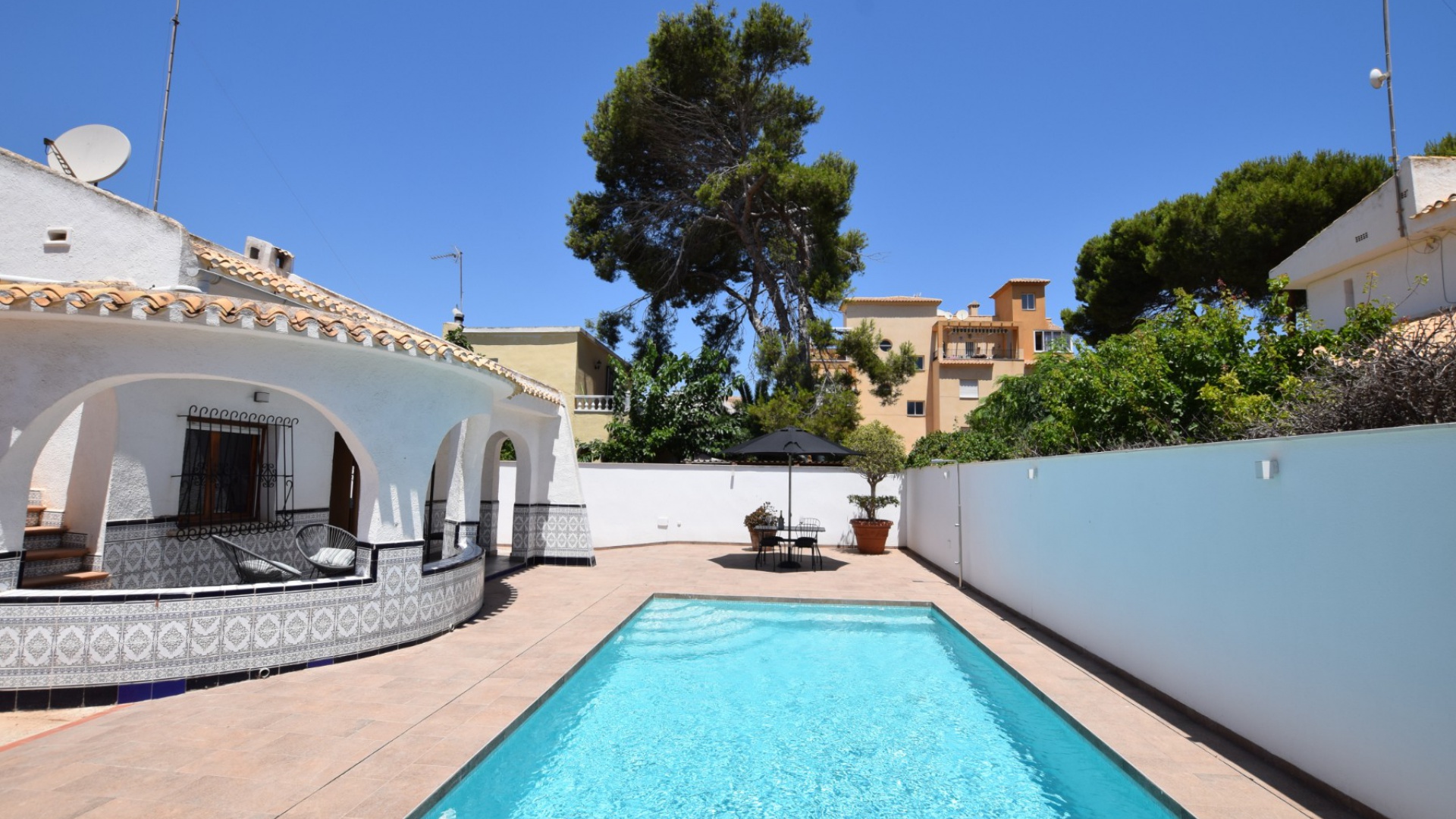 Resale - Villa - La Zenia