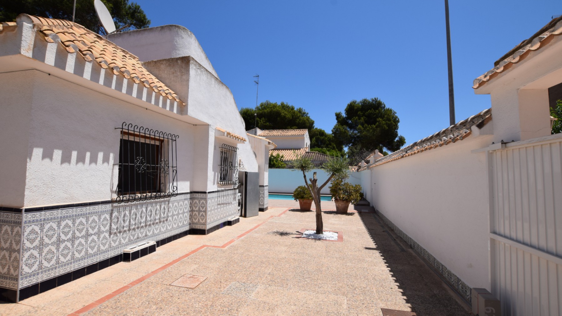 Resale - Villa - La Zenia