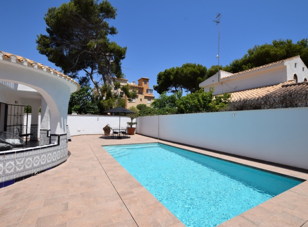 Resale - Villa - La Zenia