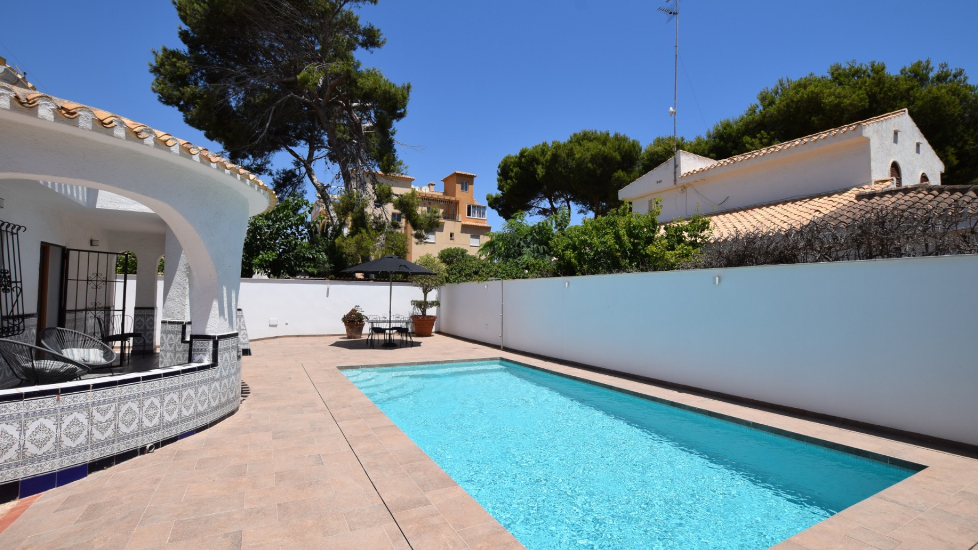 Resale - Villa - La Zenia