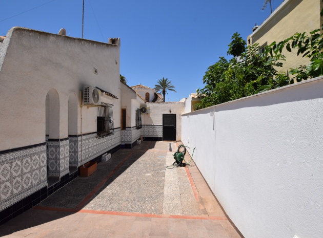 Resale - Villa - La Zenia