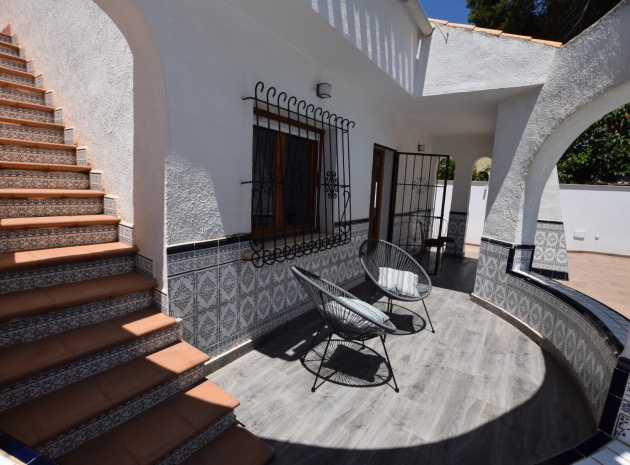 Resale - Villa - La Zenia