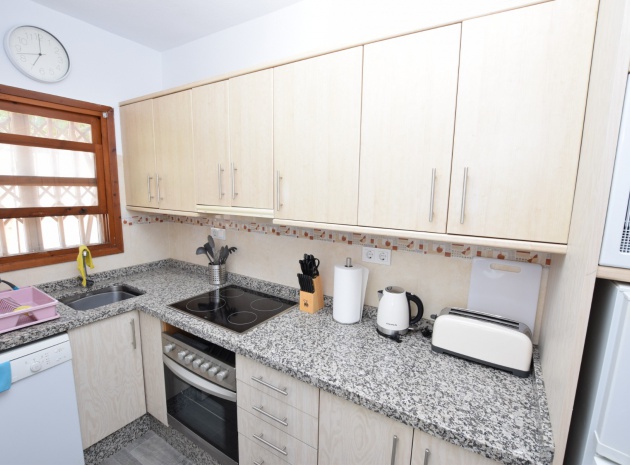 Resale - Villa - La Zenia