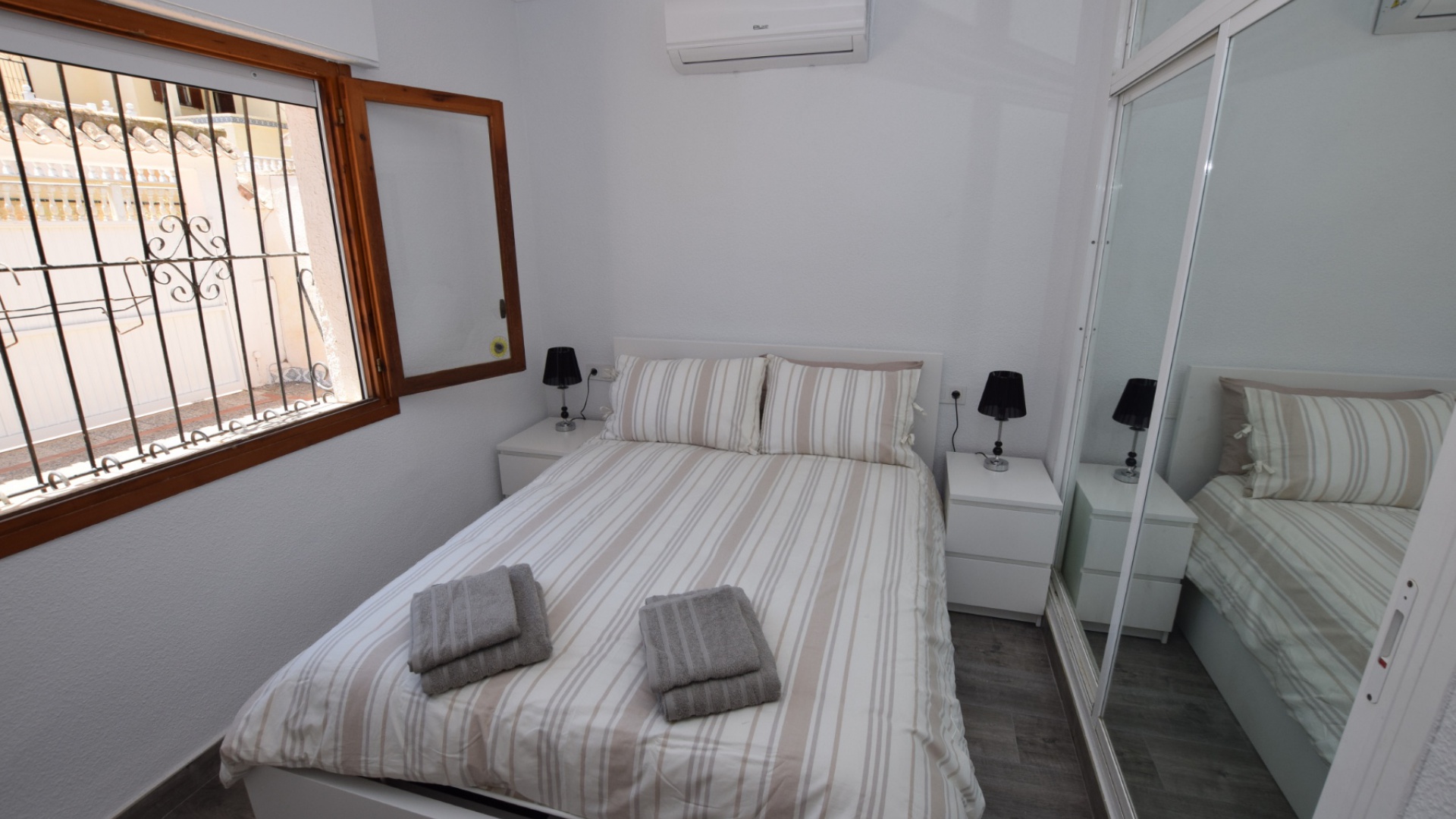 Resale - Villa - La Zenia