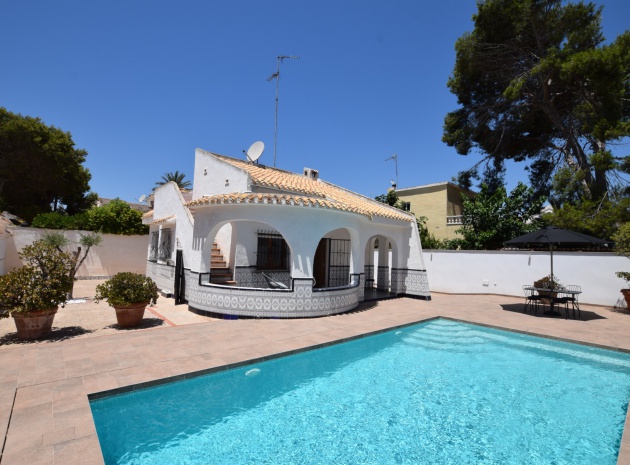 Resale - Villa - La Zenia