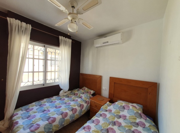 Resale - Villa - Villamartin - Loma Golf