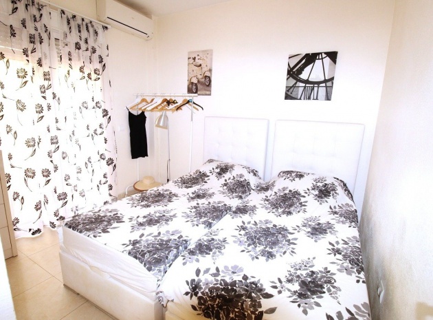 Resale - Apartment - Playa Flamenca - tereul numancia