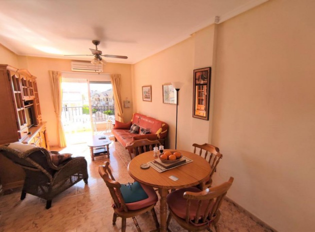 Resale - Apartment - Villamartin - st james park