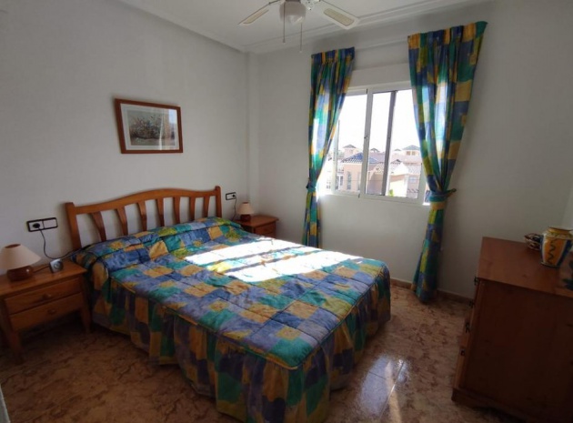 Resale - Apartment - Villamartin - st james park