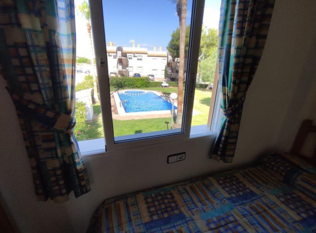 Resale - Apartment - Villamartin - st james park