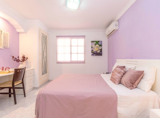 Wiederverkauf - Wohnung - Los Altos - Miraflores