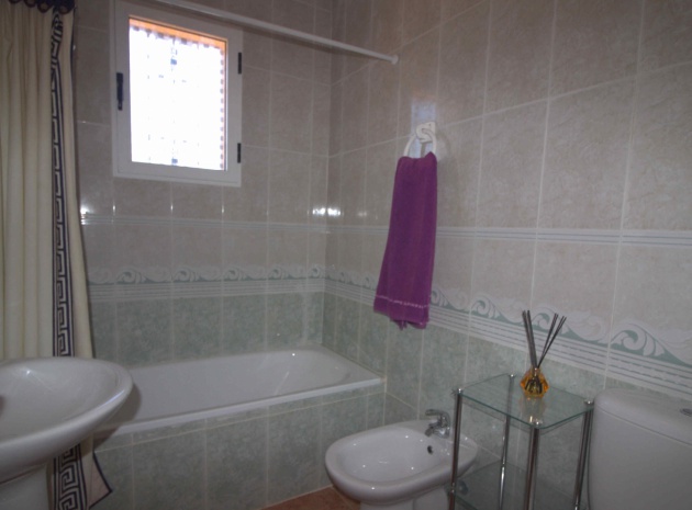 Resale - Villa - Los Montesinos - La Herrada