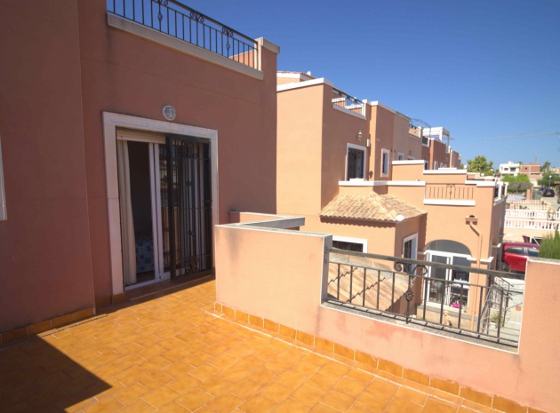 Resale - Villa - Los Montesinos - La Herrada