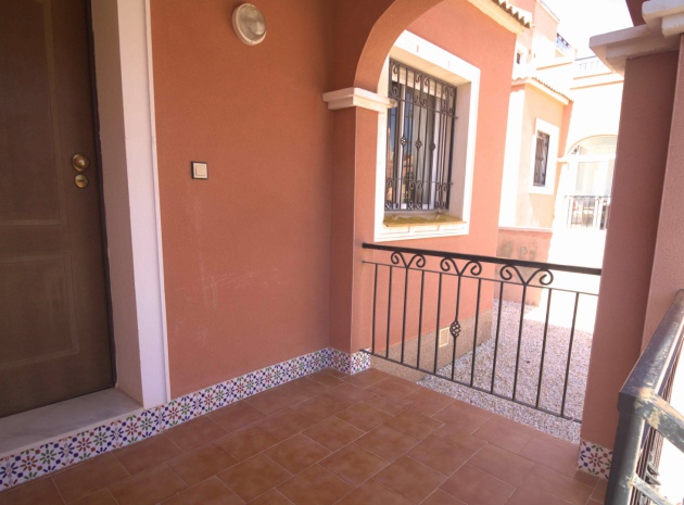 Resale - Villa - Los Montesinos - La Herrada