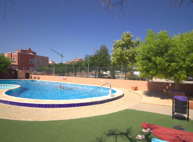 Resale - Villa - Los Montesinos - La Herrada