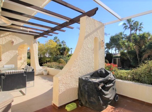 Resale - Villa - Villamartin