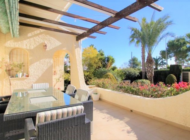 Resale - Villa - Villamartin