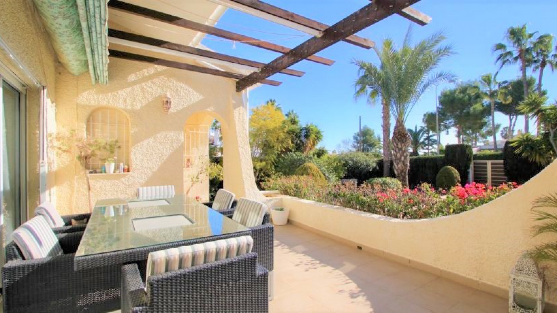 Resale - Villa - Villamartin