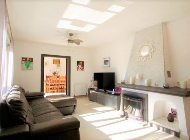 Resale - Villa - Villamartin