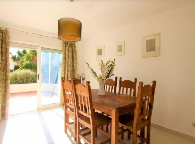 Resale - Villa - Villamartin