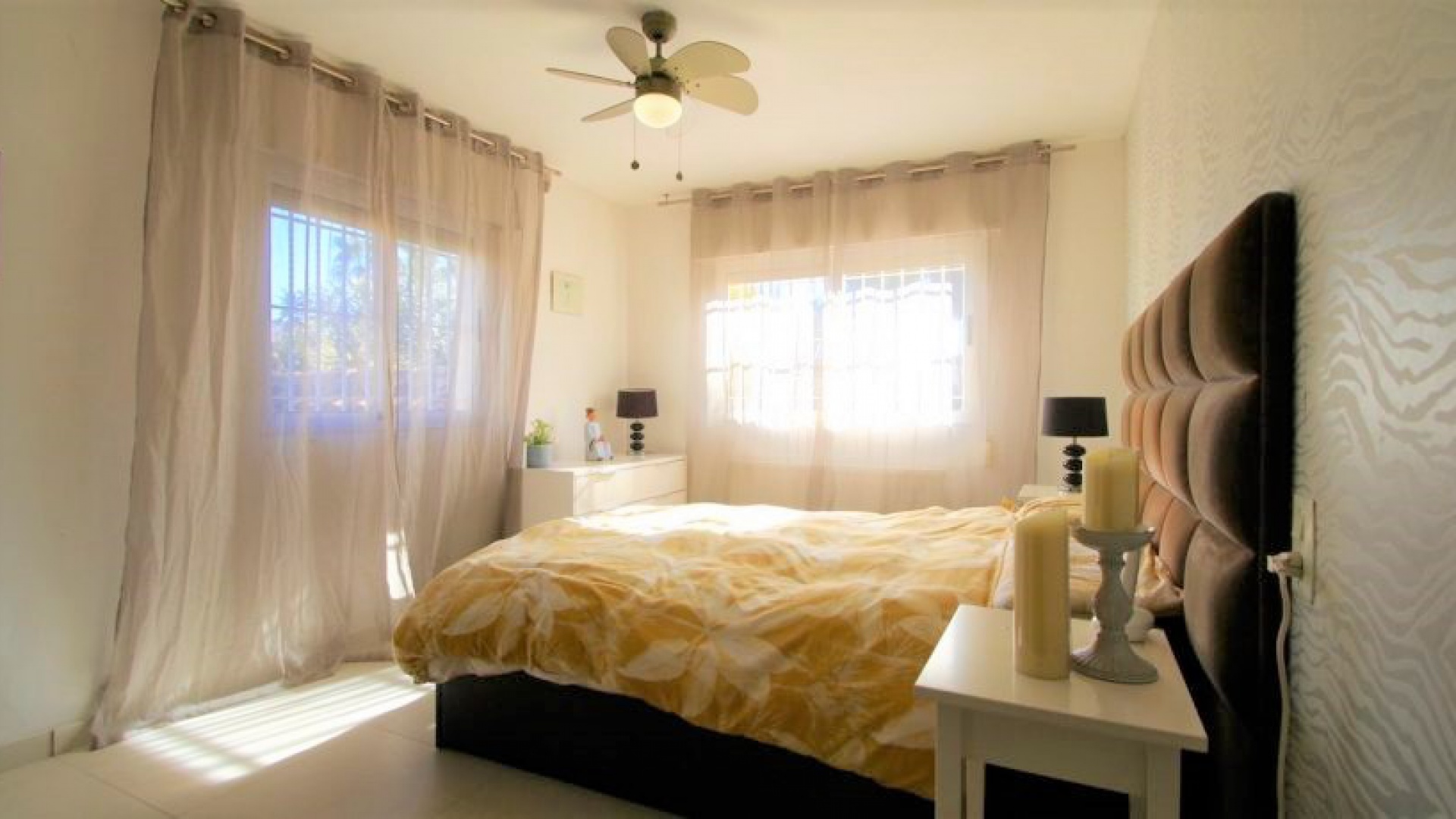 Resale - Villa - Villamartin