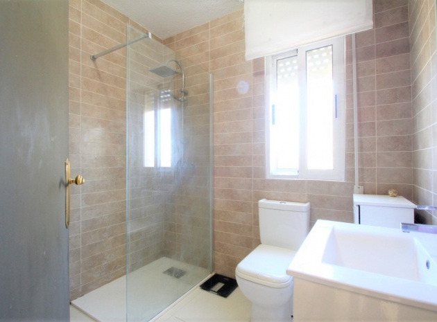 Resale - Villa - Villamartin