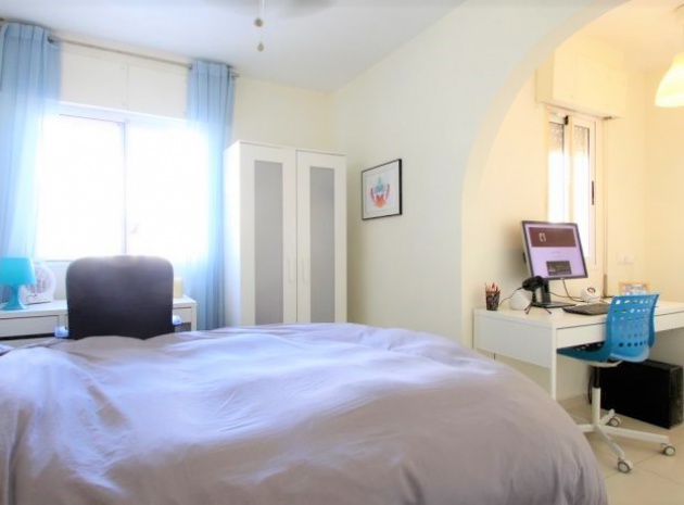 Resale - Villa - Villamartin