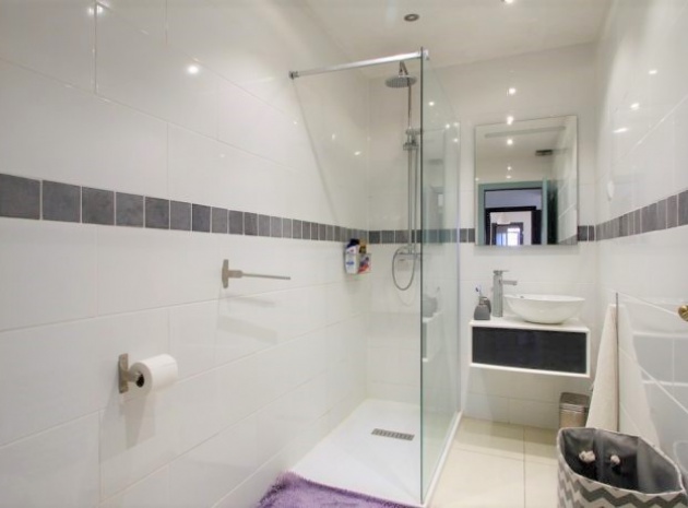 Resale - Villa - Villamartin