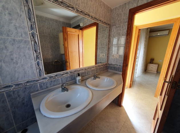 Resale - Villa - Villamartin - El Galan