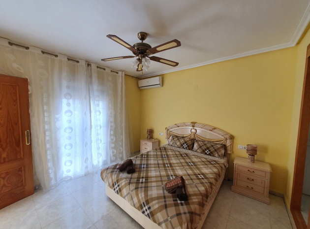 Resale - Villa - Villamartin - El Galan