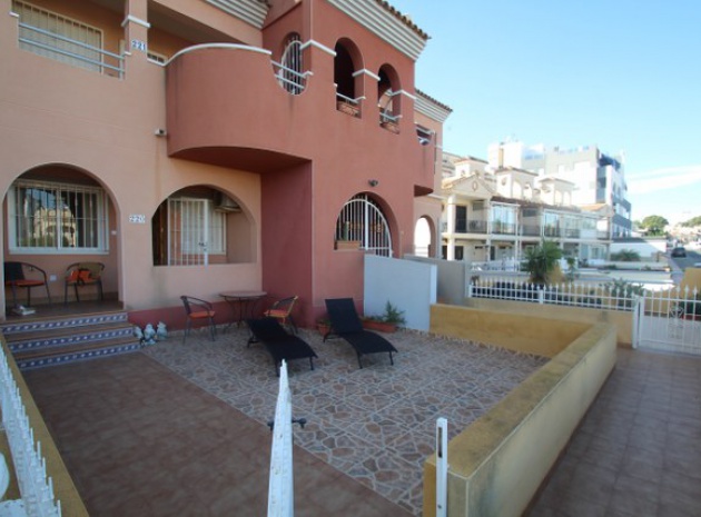 Resale - Apartment - Villamartin - Marbella Golf