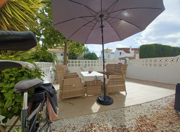 Resale - Apartment - Villamartin - st james park