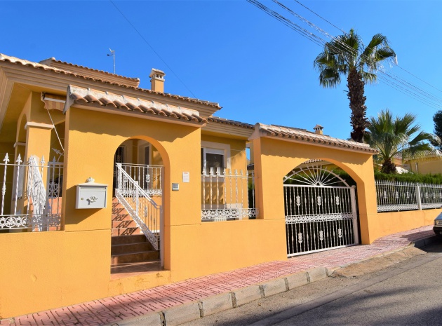 Återförsäljning - Villa - San Miguel de Salinas - San Miguel - Country