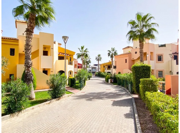 Resale - Apartment - Punta Prima - punta marina