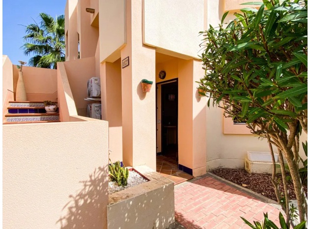 Resale - Apartment - Punta Prima - punta marina