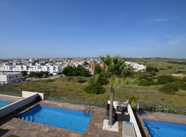 Wiederverkauf - Villa - Villamartin - Pau 8