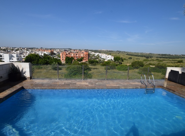 Wiederverkauf - Villa - Villamartin - Pau 8