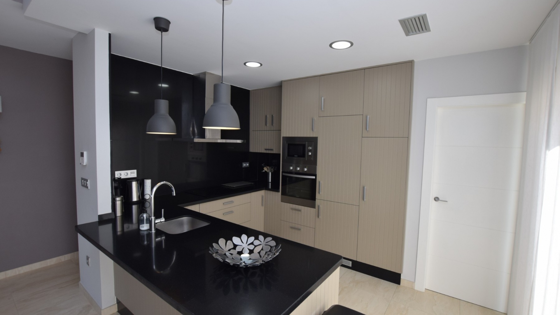 Wiederverkauf - Villa - Villamartin - Pau 8