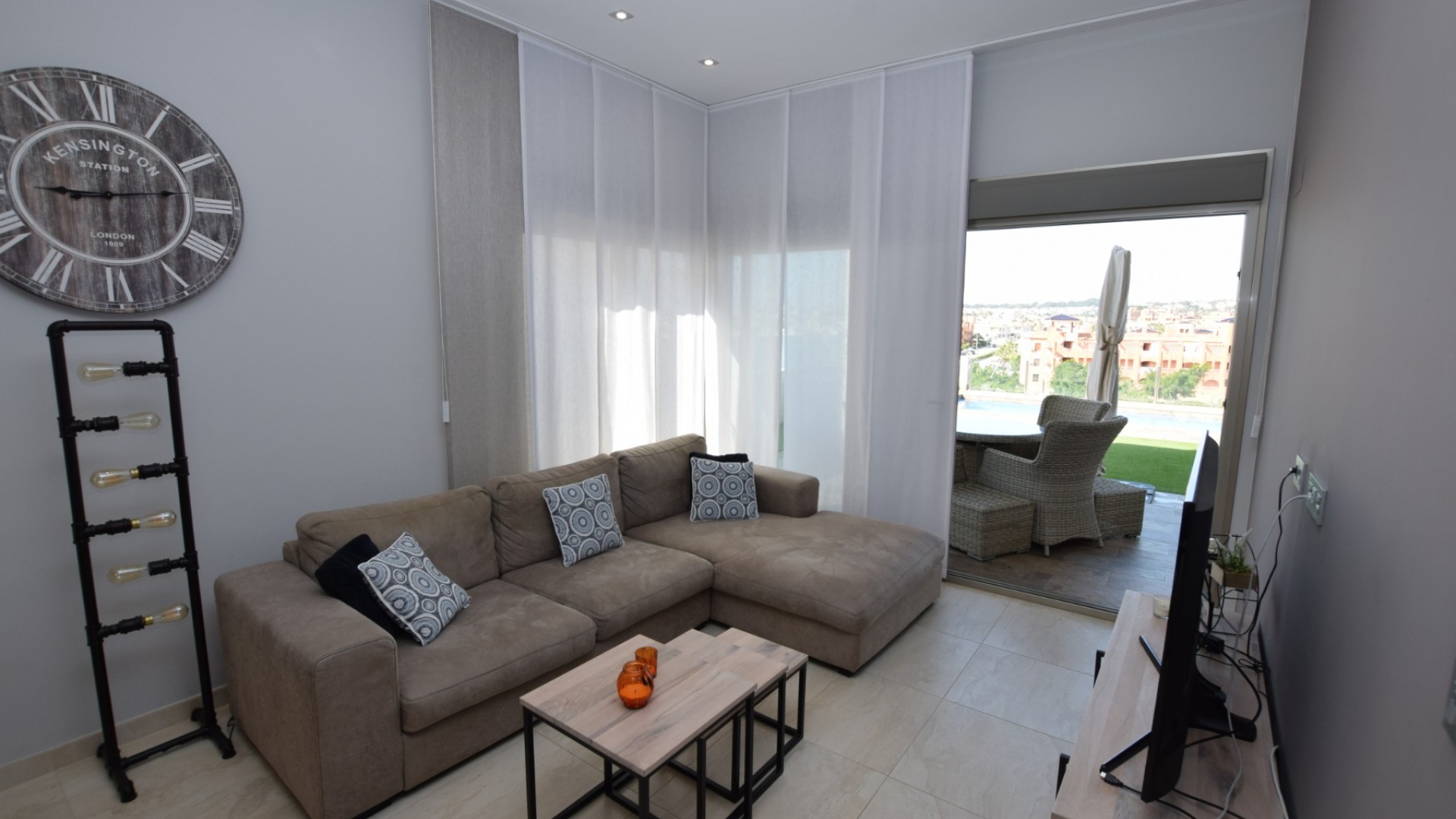 Wiederverkauf - Villa - Villamartin - Pau 8