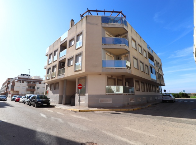 Resale - Apartment - Formentera del Segura - Formentera - Village