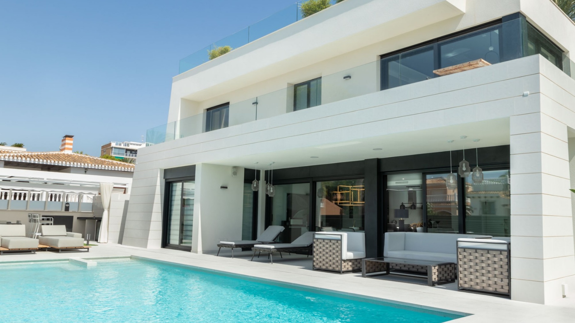 Resale - Villa - La Zenia