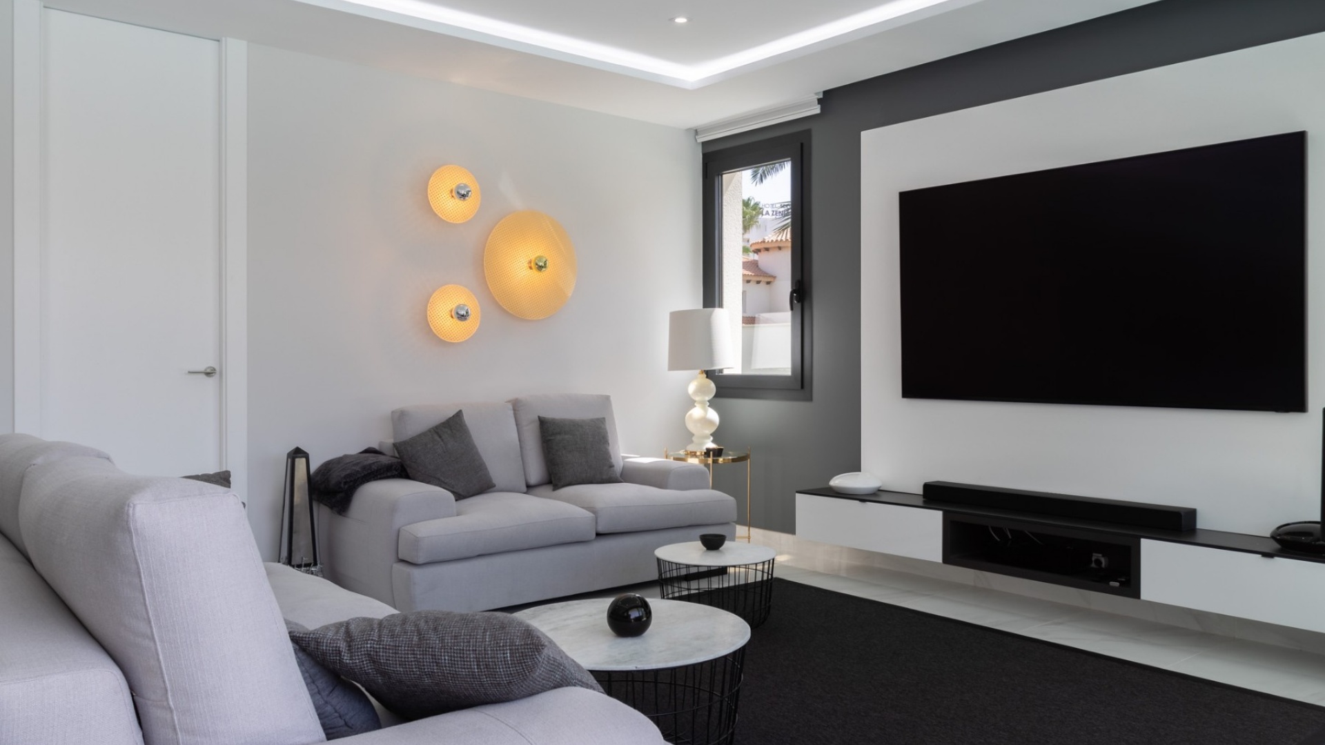 Resale - Villa - La Zenia