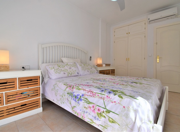 Resale - Villa - Orihuela Costa - Playa Flamenca