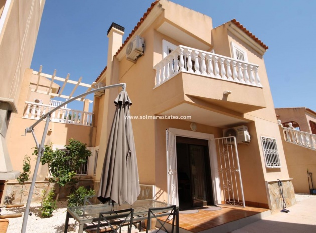 Resale - Villa - Villamartin - El Galan