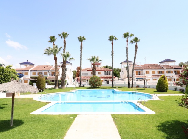 Resale - Apartment - Mil Palmeras - riomar