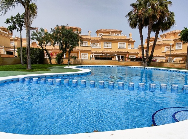 Resale - Townhouse - Los Altos - Mariblanca